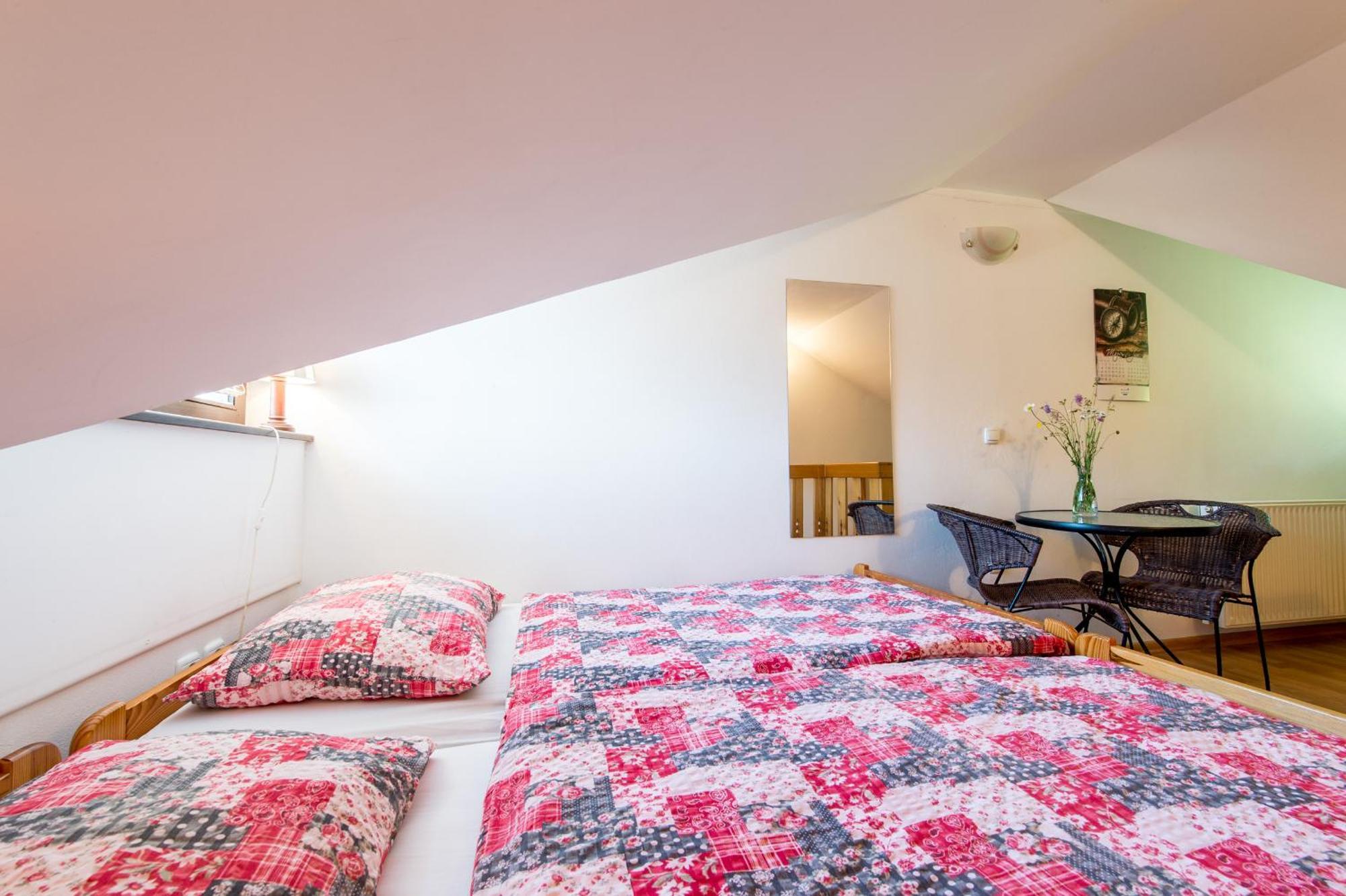 Apartments Jaka 돌레니스케토플리체 객실 사진